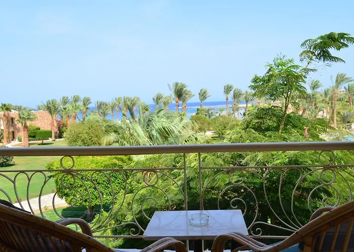 Üdülőközpont Brayka Bay Reef 4*