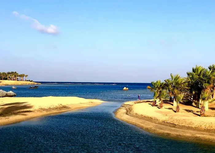 Brayka Bay Reef 4*