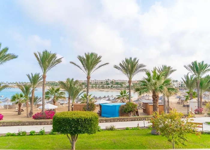 Brayka Bay Reef Üdülőközpont 4*