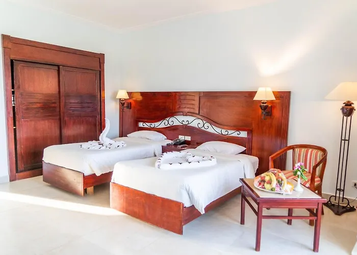 Üdülőközpont Brayka Bay Reef 4*