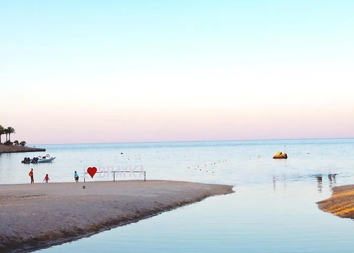 Brayka Bay Reef 4*