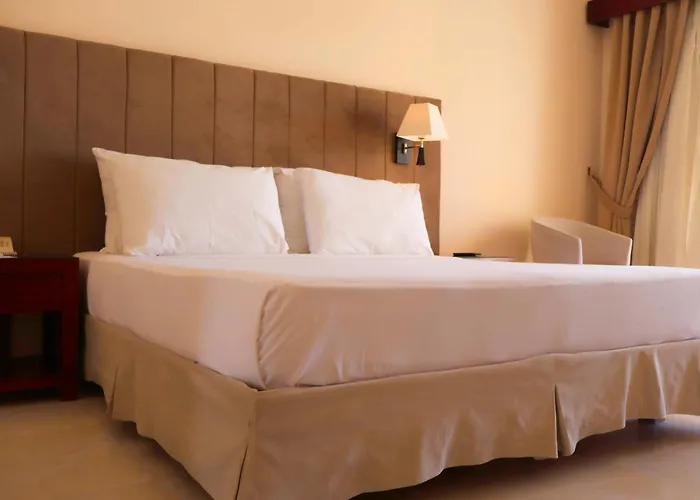 Brayka Bay Reef Üdülőközpont 4*