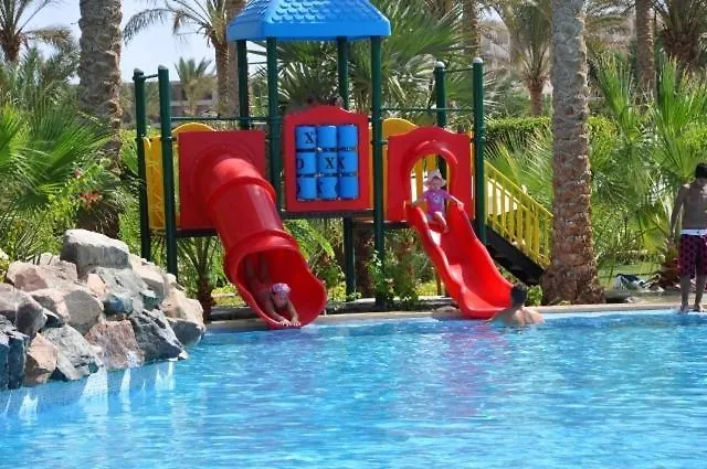 Brayka Bay Reef Üdülőközpont 4*