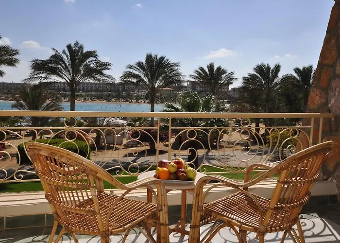 Üdülőközpont Brayka Bay Reef 4*